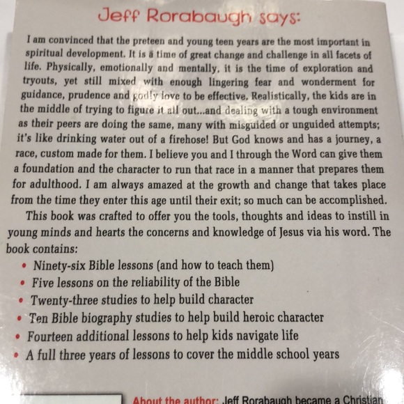 In the middle of it Tools to help preteen and young teen elders and parents book - Picture 2 of 6